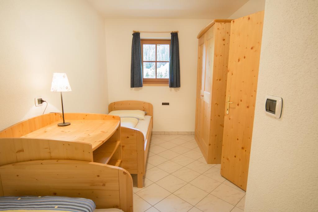 Villa Baerntalerhof Falzes Habitación foto